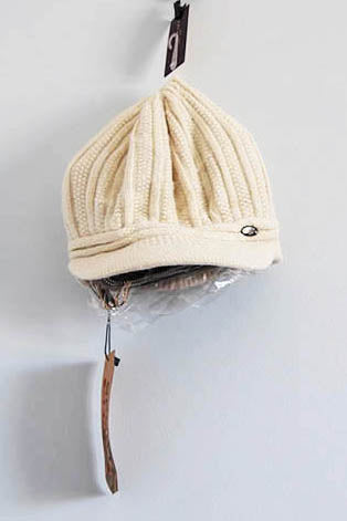 423 Off white - Knitted Baseball Cap - Cashmere Blend - Perception0one.com