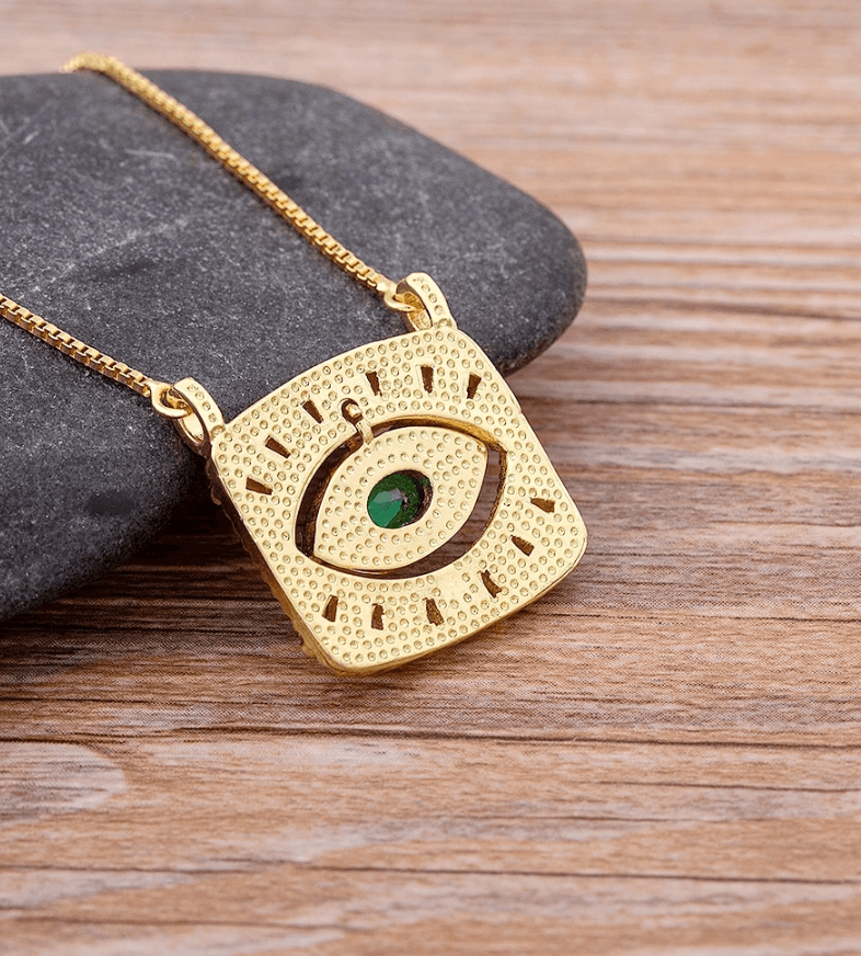 Emerald Eye Protective Charm Necklace - Perception0one.com